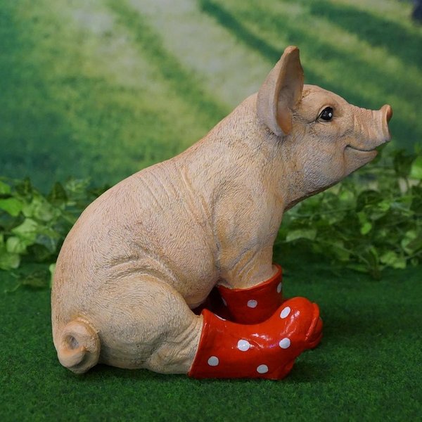 Tierfigur Schwein mit Gummistiefeln rot 30 cm