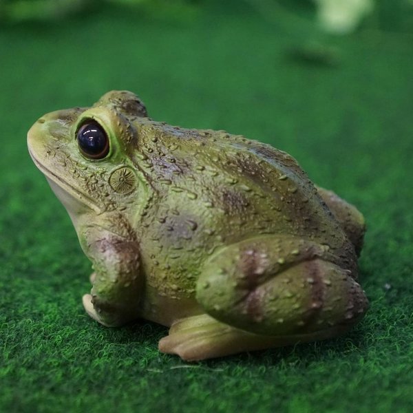 Tierfigur Frosch grün
