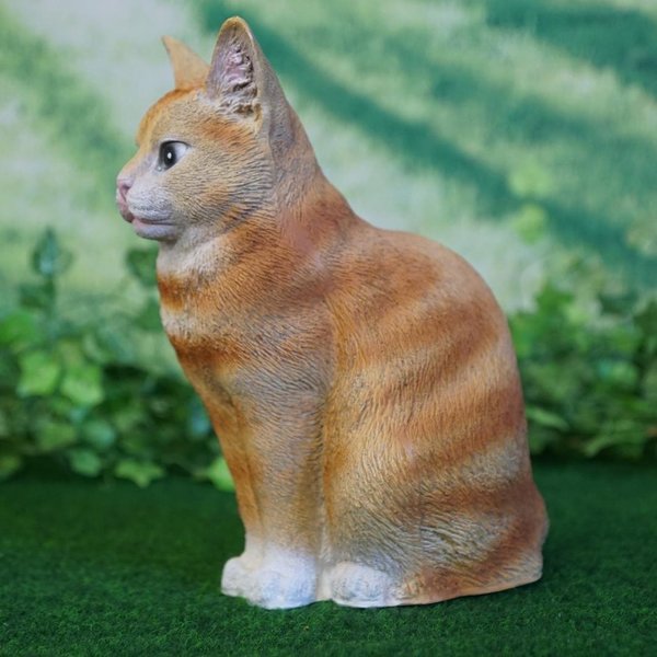 Tierfigur Katze rot sitzend
