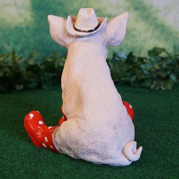 Tierfigur Schwein mit Hut und Gummistiefeln rot