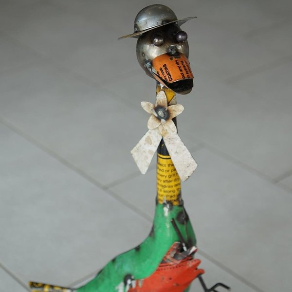 Metallfigur Ente mit Hut Upcycling Handarbeit